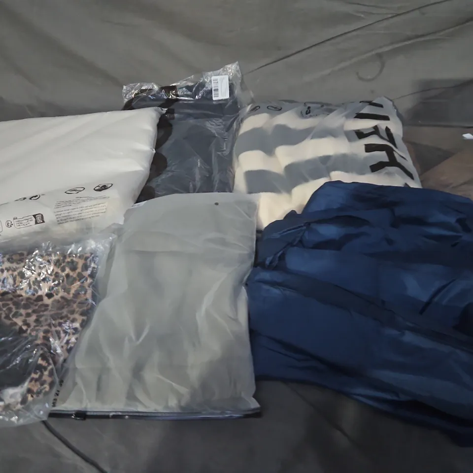 LARGE BOX OF APPROXIMATELY 25 ASSORTED CLOTHING ITEMS IN VARIOUS COLOURS, STYLES AND SIZES - COLLECTION ONLY