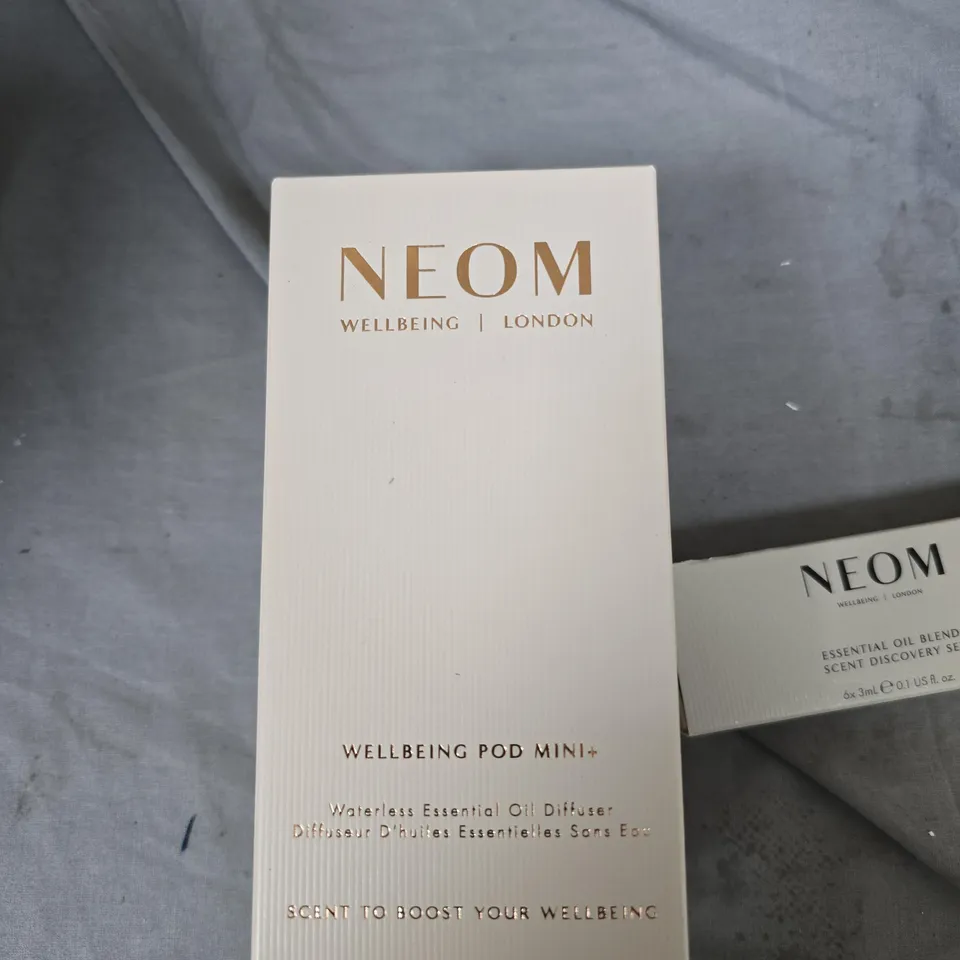NEOM DIFFUSER AND ESSENTIAL OILS 