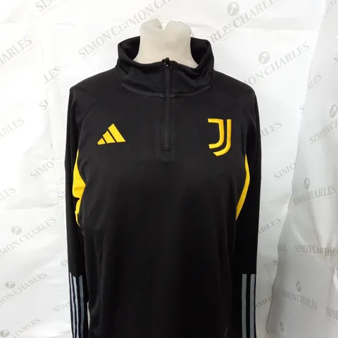 JUVENTUS FC 1/4 ZIP TRAINING TOP SIZE M