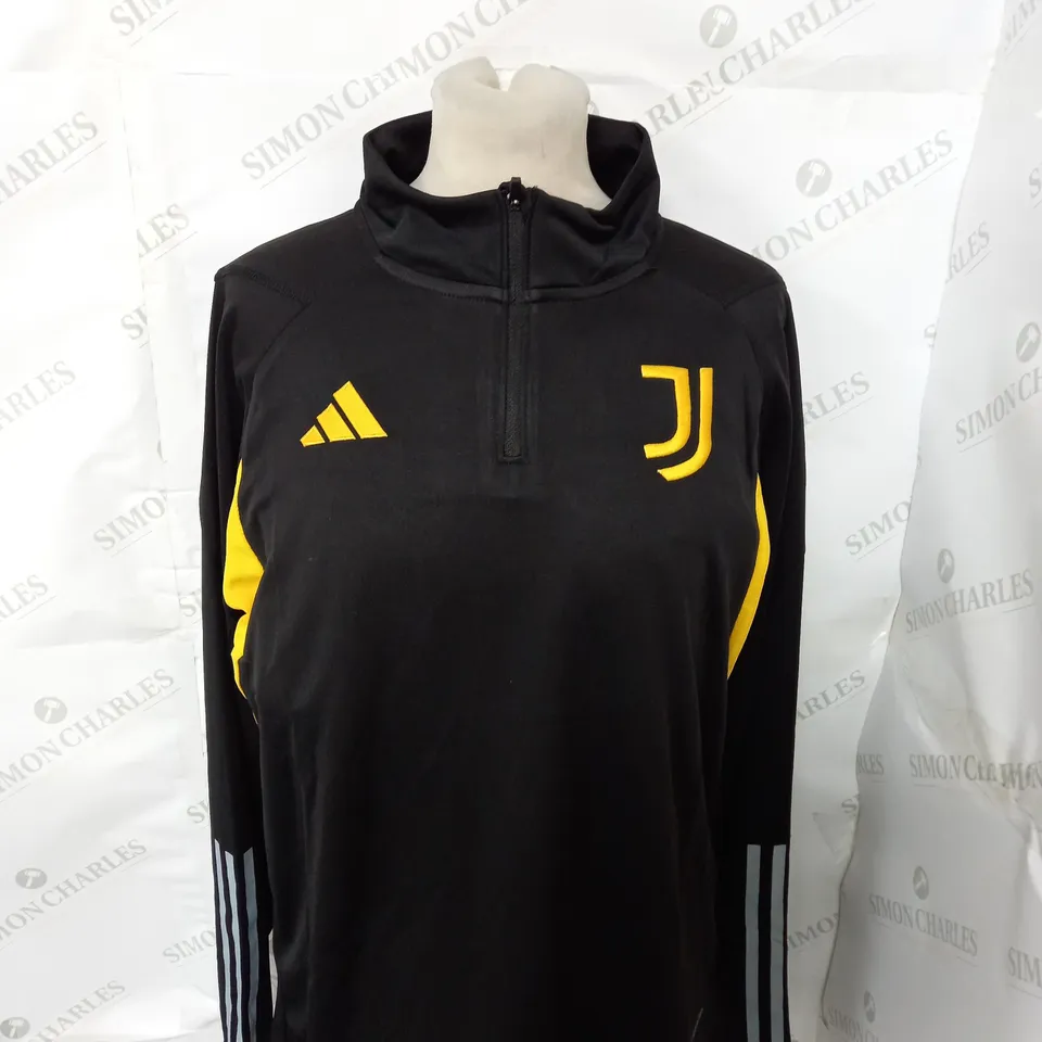 JUVENTUS FC 1/4 ZIP TRAINING TOP SIZE M
