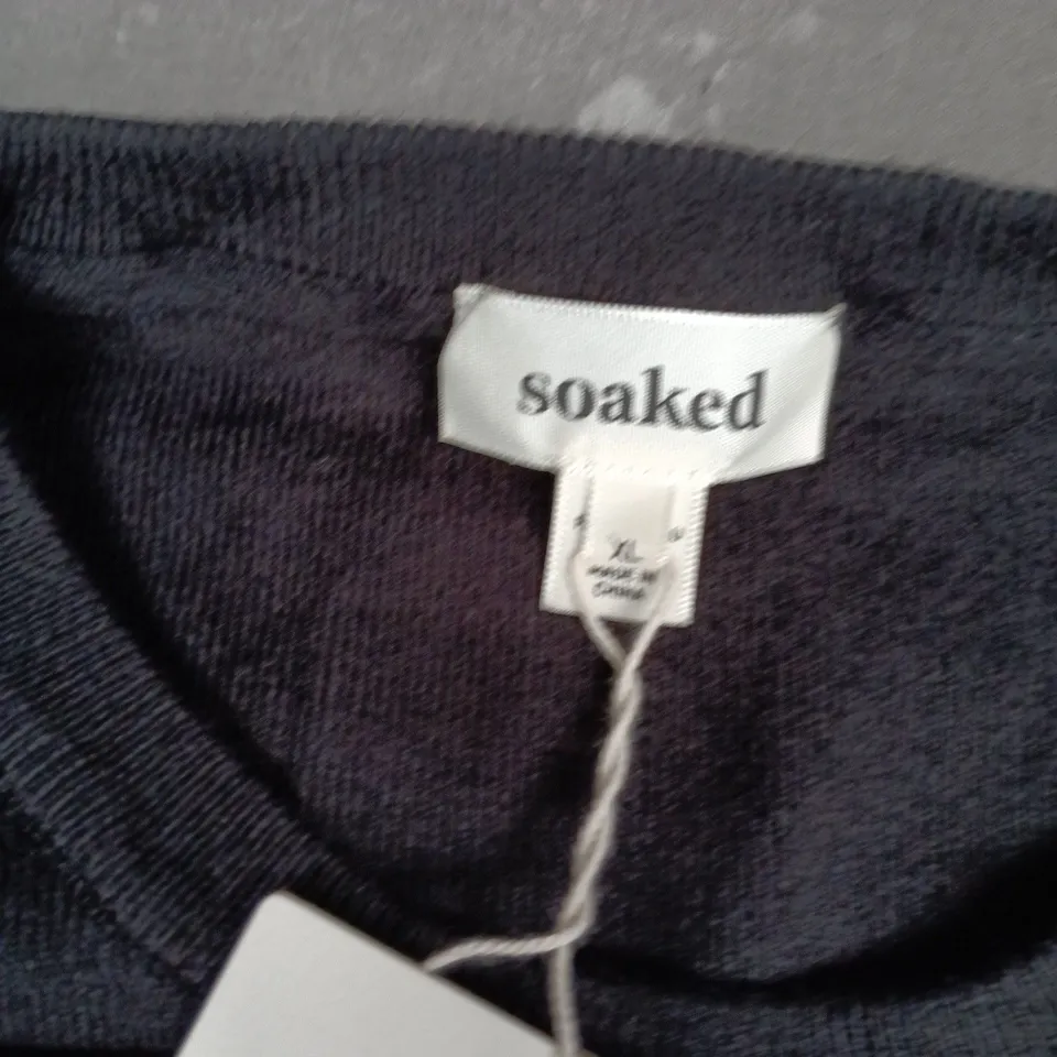 SOAKED BLACK PULLOVER – SIZE XL