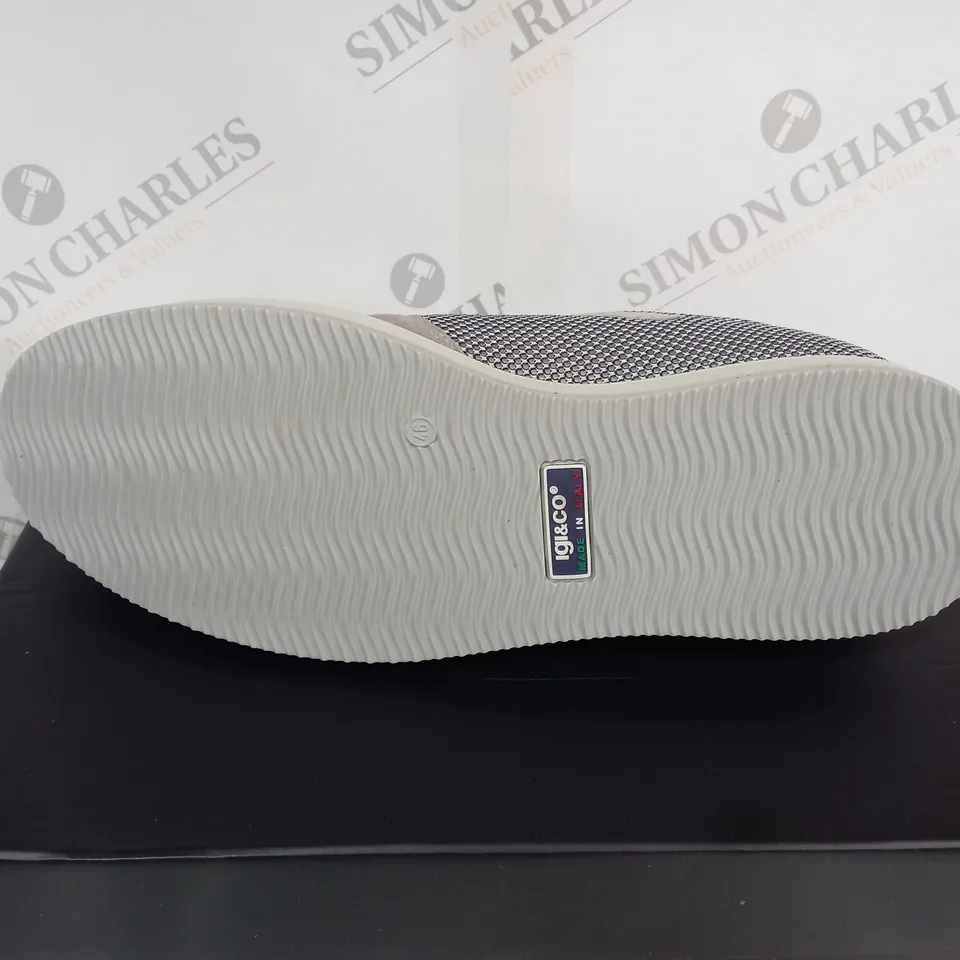 BOXED IGI&CO GREY MENS TRAINERS - SIZE EU46