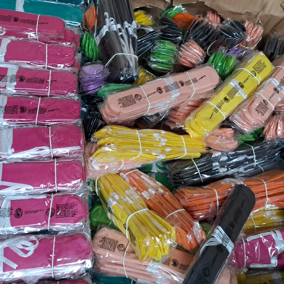 BOX OF APPROXIMATELY 200 TISSUE PAPER POM POMS IN VARIOUS COLOURS