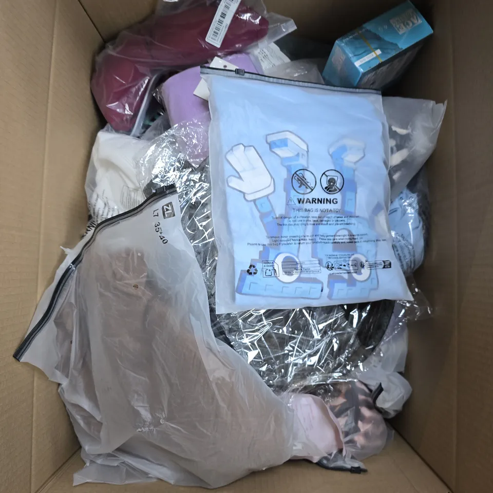 LARGE BOX OF APPROXIMATELY 20 ASSORTED ITEMS