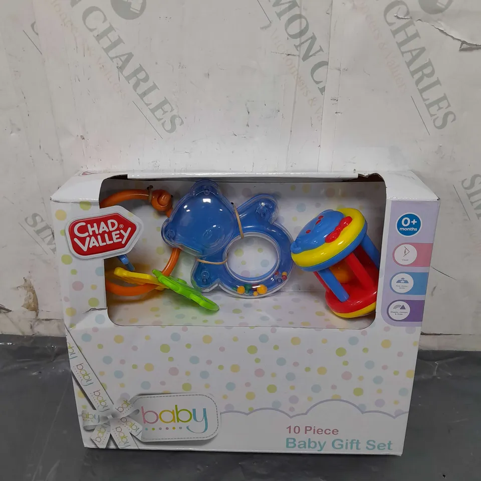 CHAD VALLEY BABY - 10 PIECE BABY GIFT SET - 0+MONTHS