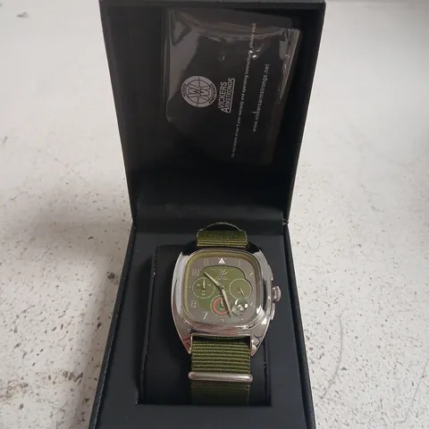 BOXED VICKERS ARMSTRONG GYRO STEEL OLIVE WATCH