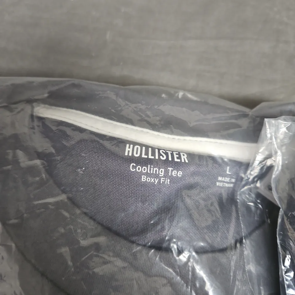 HOLLISTER SET OF 3 BOXY FIT COOLING TEES – WHITE & GREY, SIZE L