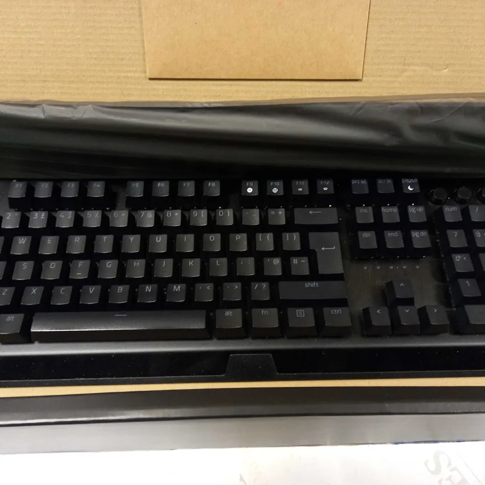 RAZER BLACKWIDOW V3 PRO WIRELESS MECHANICAL GAMING KEYBOARD 