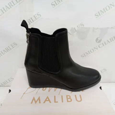 BOXED BLACK BLOWFISH BOOTS SIZE 6