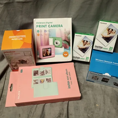 APPROXIMATELY 12 ASSORTED PHOTOGRAPHY ITEMS TO INCLUDE DIGITAL PRINT CAMERA, FUJIFILM INSTAX MINI ALBUM, FUJIFILM INSTANT FILM, ETC