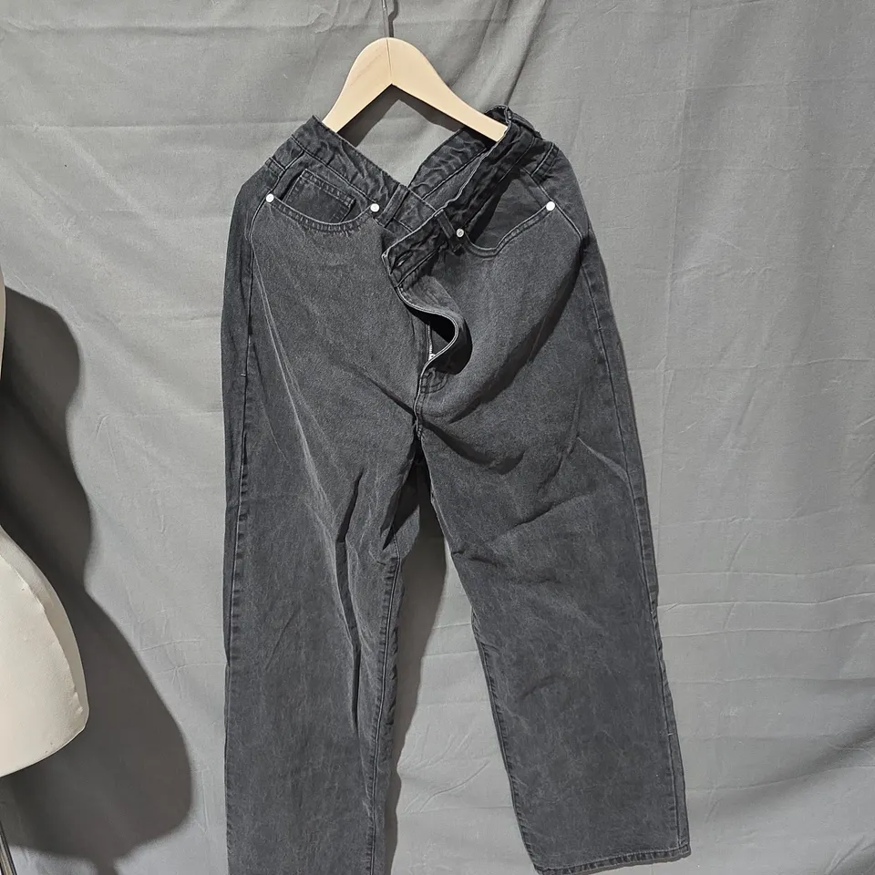 BOOHOO WOMEN'S JEANS – UK 14 (EU 42, US 10) BLACK DENIM