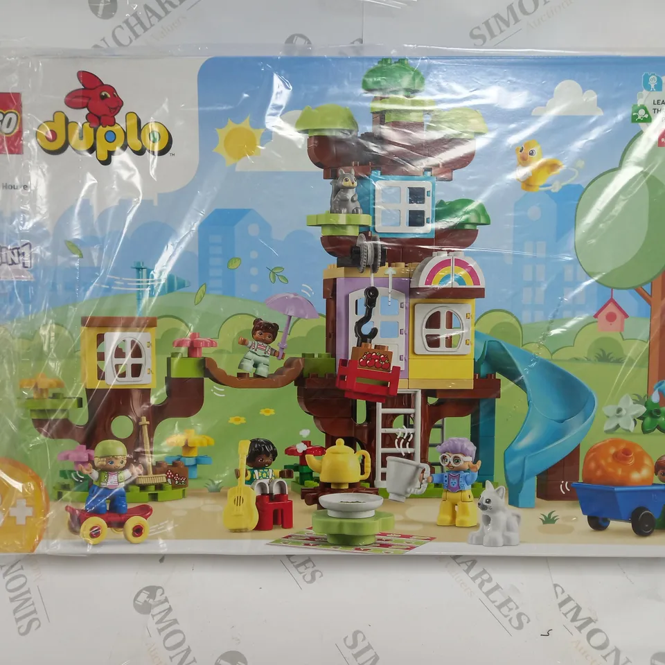 BOXED LEGO DUPLO 3IN1 TREE HOUSE 10993 RRP £79.99
