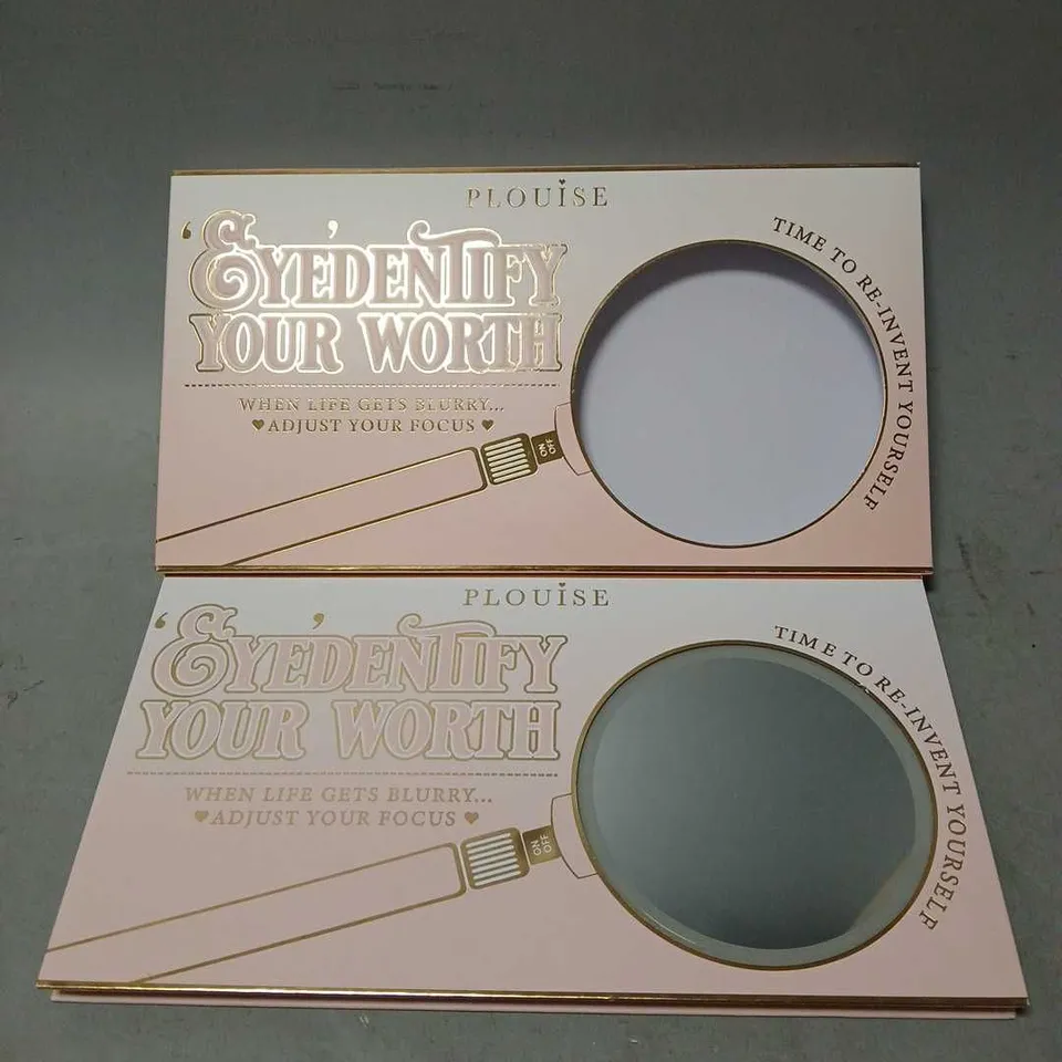 BOXED PLOUISE EYEDENTIFY YOUR WORTH PRESSED PIGMENT PALETTE