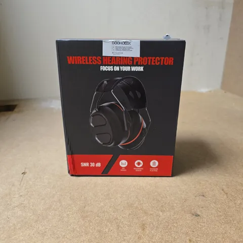 WIRELESS HEARING PROTECTOR HEADPHONES – BOXED 