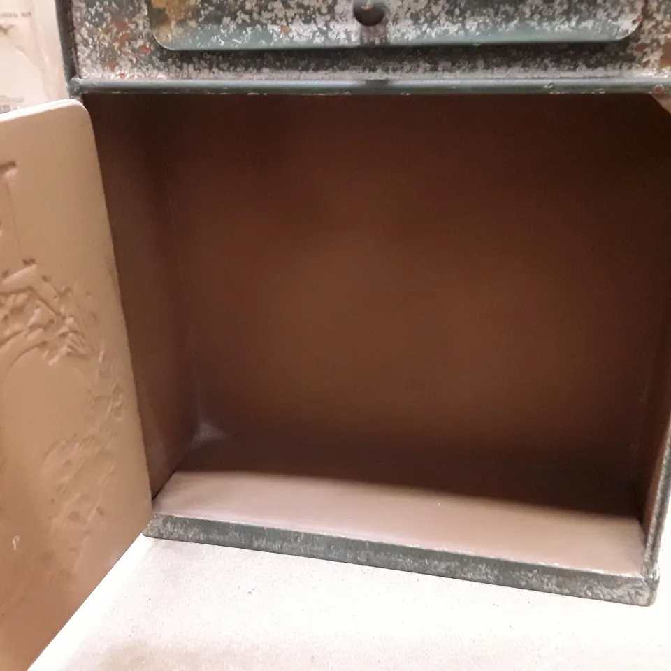 BOXED HURON METAL WALL MOUNTED LETTER BOX