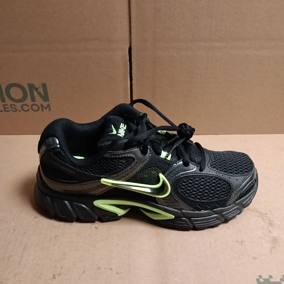 PAIR OF NIKE V5 RNR BLACK LIME BLAST TRAINERS - 6