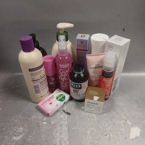 APPROXIMATELY 20 ASSORTED COSMETIC ITEMS TO INCLUDE - ERBORIAN CC CREAM - BLEACH LONDON ROSE HAIR COLOUR - UMBERTO GIANINI CURL REVIVING SPRAY - ETC