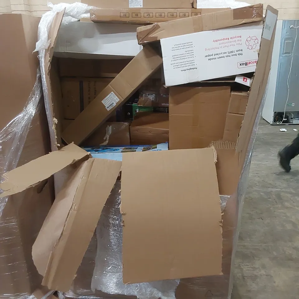 PALLET OF ASSORTED HOUSEHOLD ITEMS AND CONSUMER PRODUCTS TO INCLUDE; TIMBER RIDGE FOLDING CAMPING BED, NICEDAY MAGNETIC MINI EXERCISE BIKE, MANTISTOL VIYNL FLOORING CUTTER, STORAGE CASE ETC