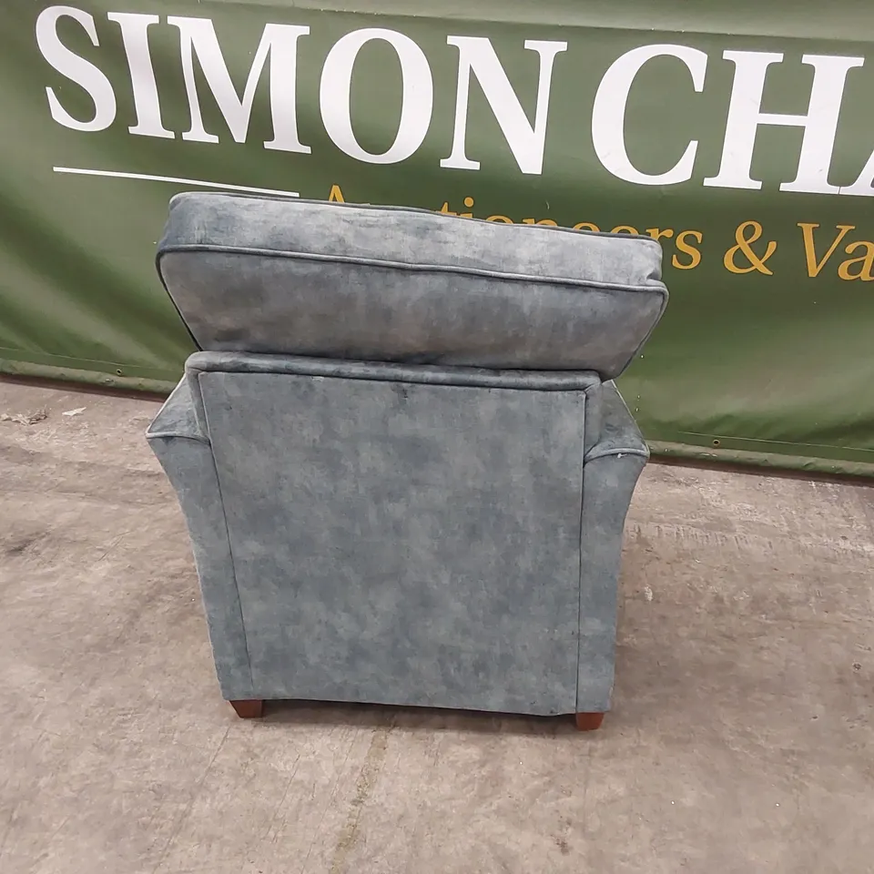 QUALITY DESIGNER VELVET ARMCHAIR 