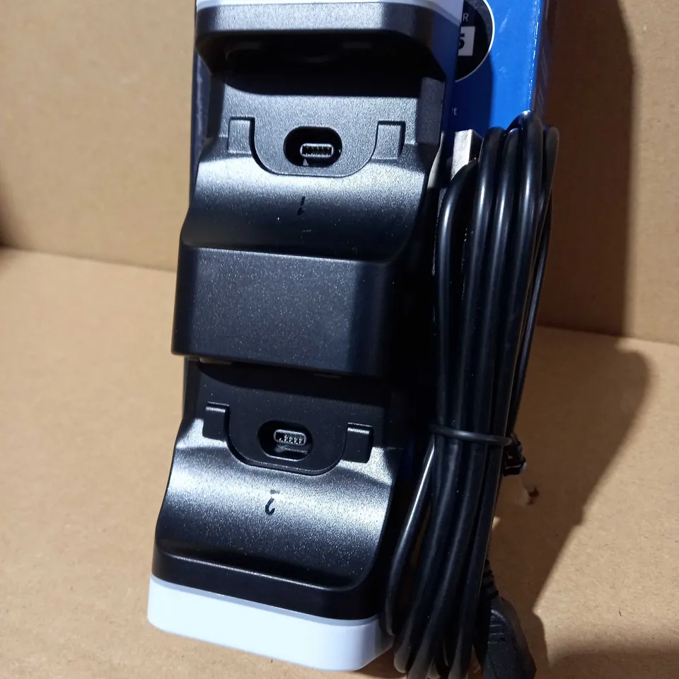 PLAYSTATION 5 CONTROLLER CHARGING DOCK