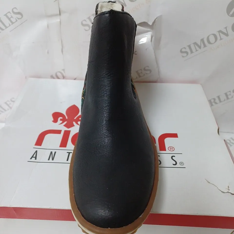 BOXED RIEKER CHELSEA BOOTS, NAVY - SIZE 6