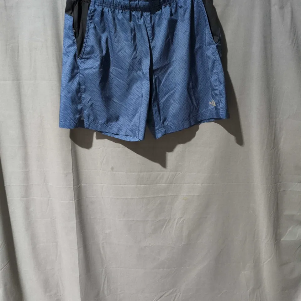 MEN'S BLUE ATHLETIC SHORTS WITH BLACK SIDE PANELS