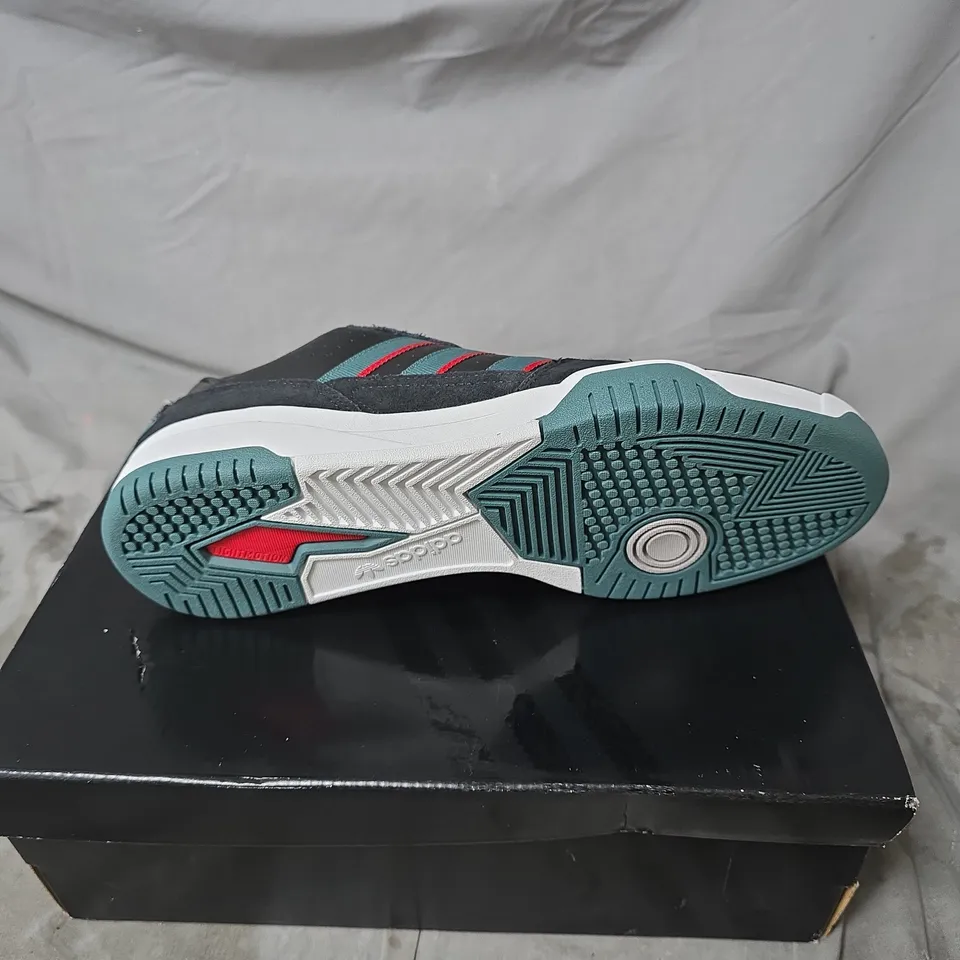 ADIDAS SIZE 10 BLACK/MULTI COLOUR TRAINERS BOXED