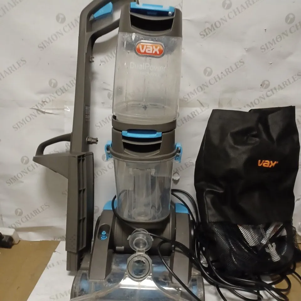 VAX DUAL POWER PET ADVANCE CARPET CLEANER