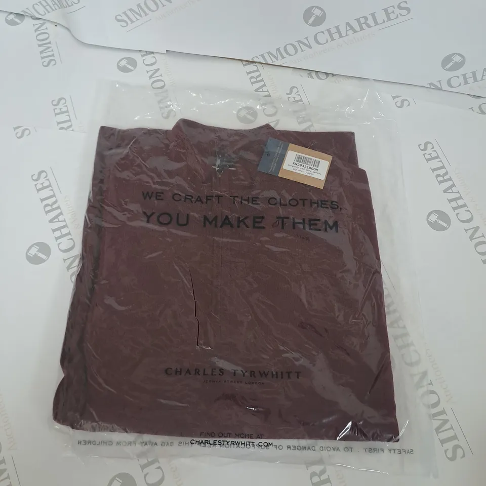 CHARLES TYRWHITT BURGUNDY ZIP NECK JUMPER SIZE M