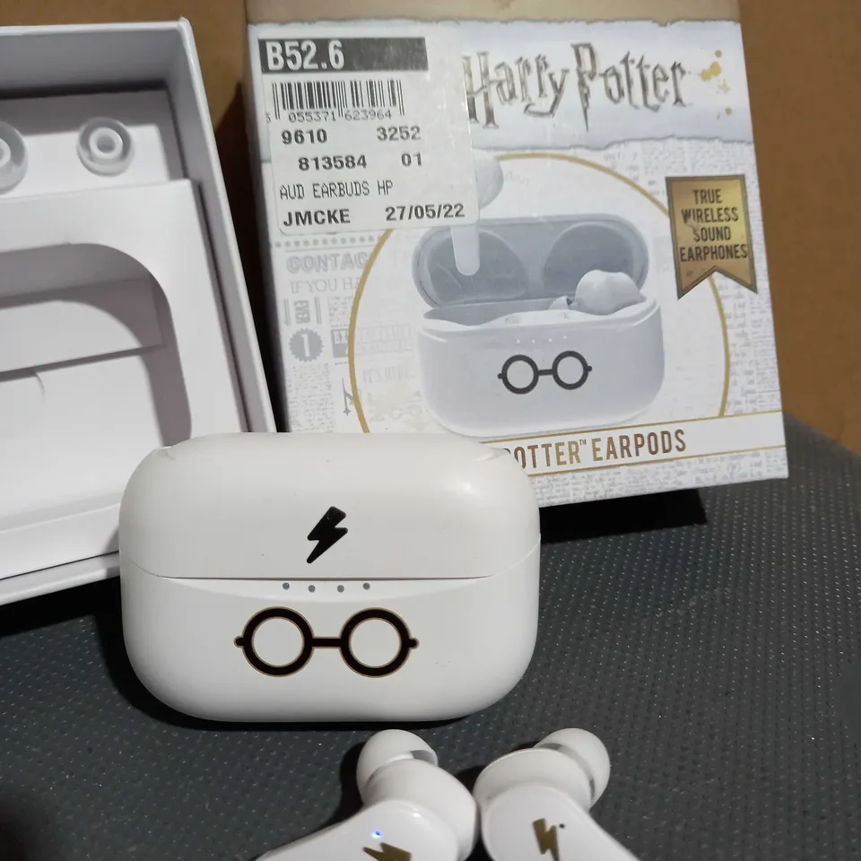 WIZARDING WORLD HARRY POTTER EARPODS 