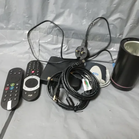 APPROXIMATELY 12 ASSORTED HOUSEHOLD ITEMS TO INCLUDE POWER CABLES, BLENDER, REMOTES, ETC