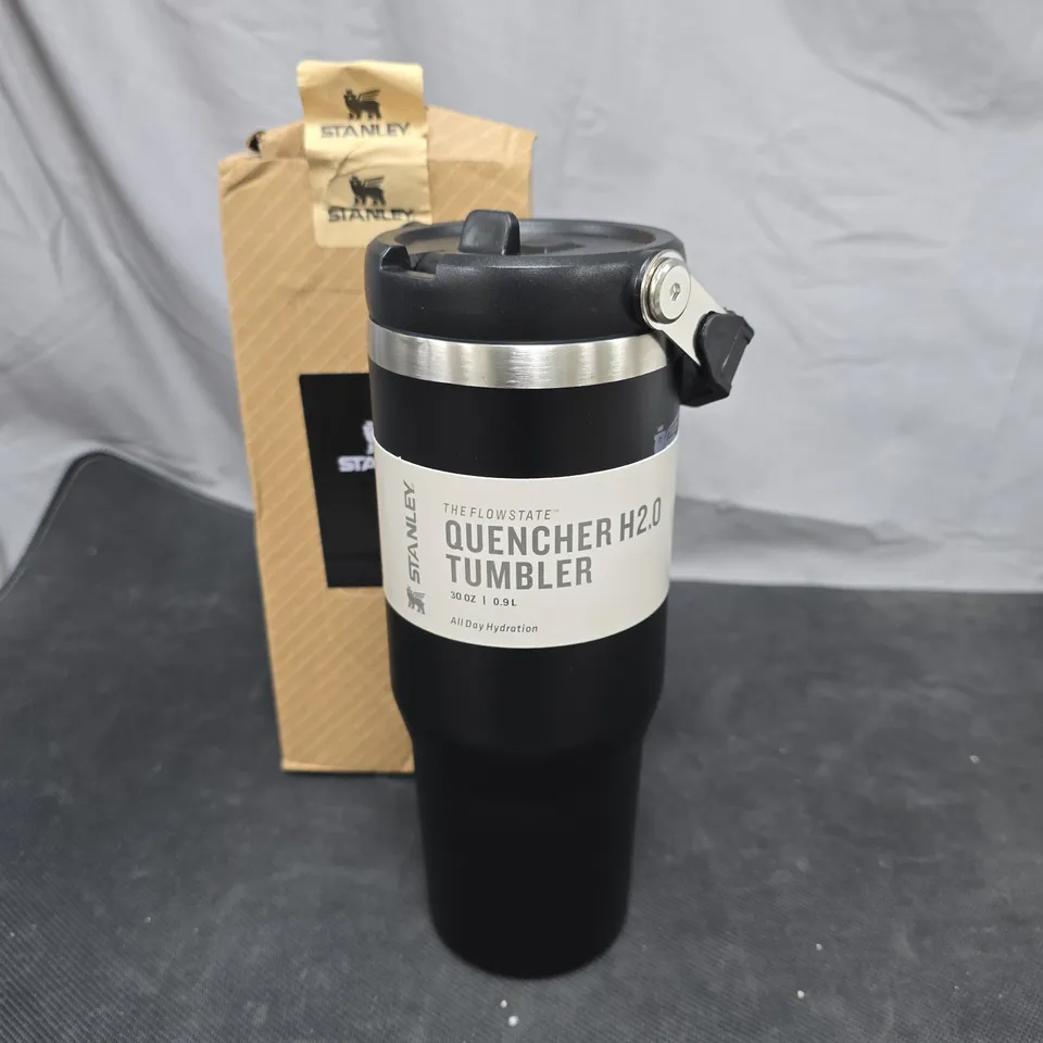 STANLEY FLOWSTATE QUENCHER H2O TUMBLER – 30 OZ (0.9 L), BLACK