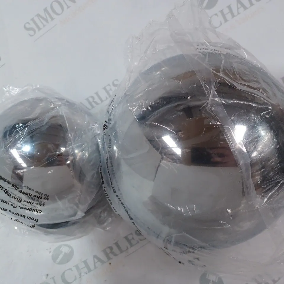BOXED KELLY HOPPEN SET OF 2 INDOOR OUTDOOR PRELIT GLASS DECOR, REFLECTIVE ORBS