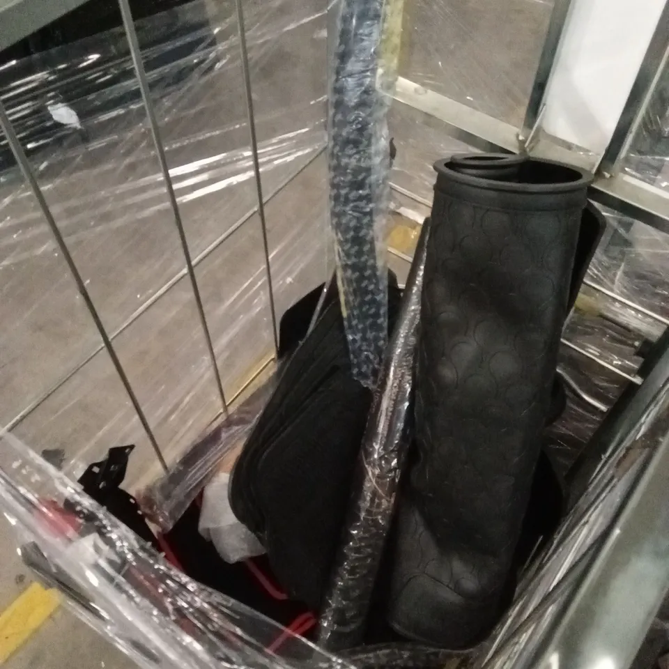 CAGE OF ASSORTED CAR PARTS AND ACCESSORIES TO INCLUDE; BOOT MAT LINER, MATS, MOTORCYCLE LEGS PROTECTION PADS ETC