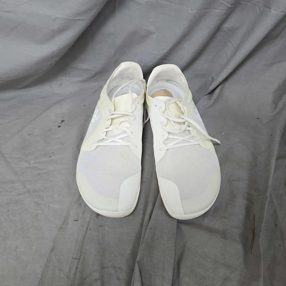 UNBOXED PAIRS OF VIVOBAREFOOT WHITE MESH RUNNING SNEAKERS – EU 48