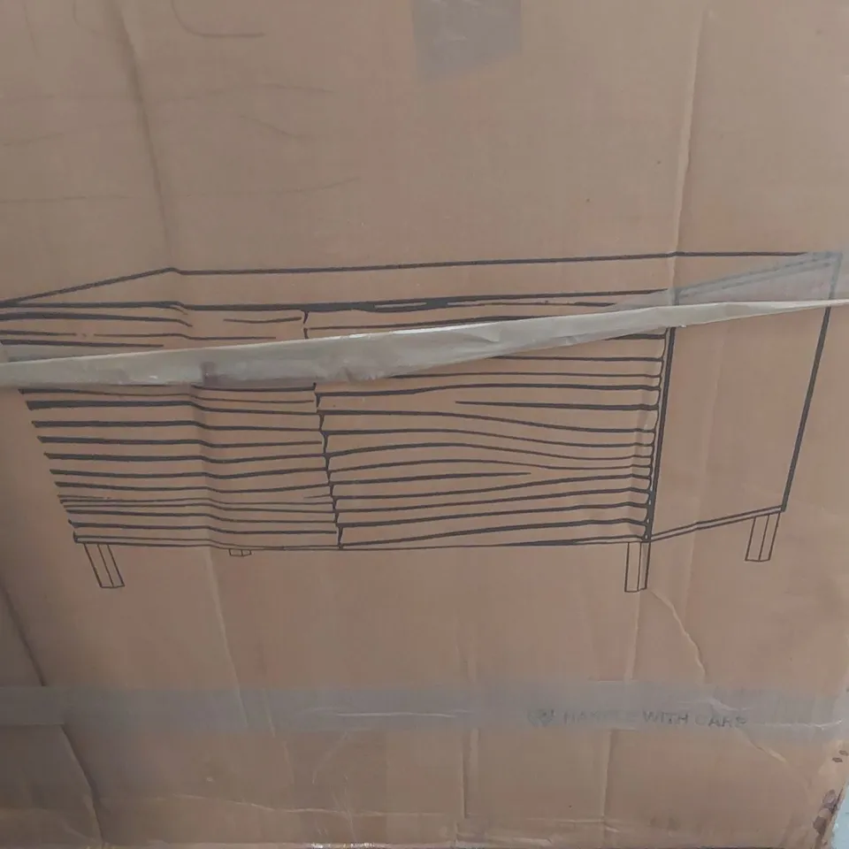 BOXED RIPPLE WHITE 2 DOOR 2 DRAWER SIDEBOARD