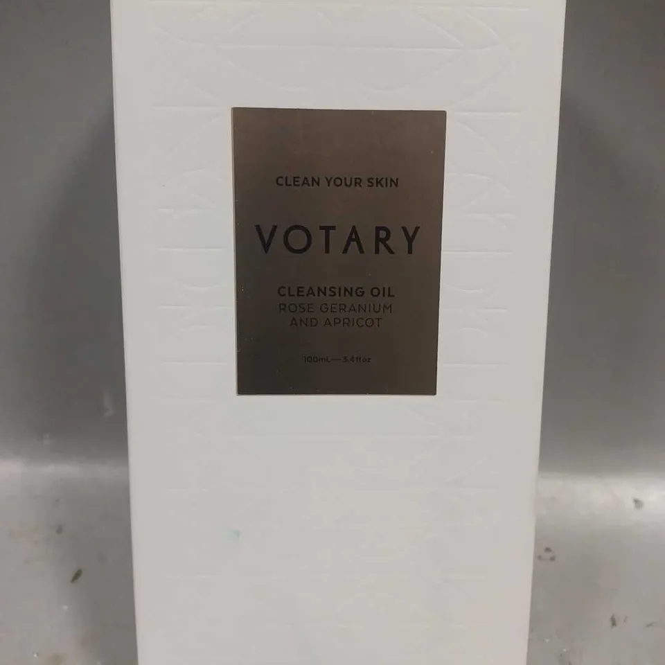 VOTARY CLEANSING OIL ROSE GERANIUM & APRICOT 100ML