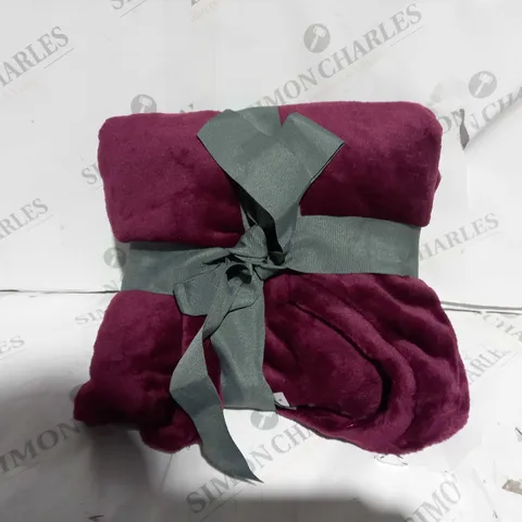 BOXED COZEE HOME VELVET KAFTAN IN PURPLE