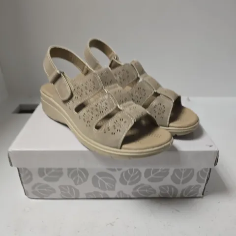 SHOE TREE COMFORT CATANIA BEIGE WOMEN'S SANDALS – UK 6