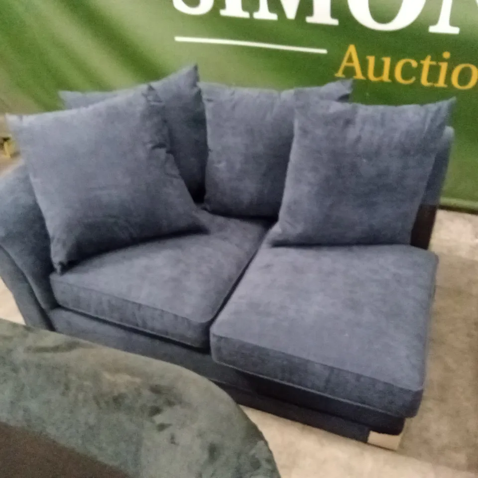 5 x ASSORTED DESIGNER SOFA PIECES