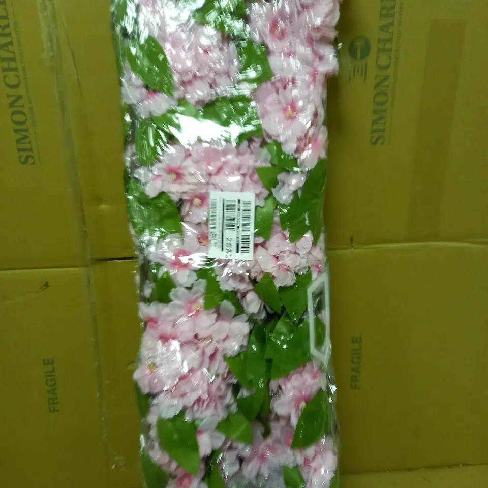 50 LED SOLAR IN-LIT PINK BLOSSOM TRELLS  RRP £44.99