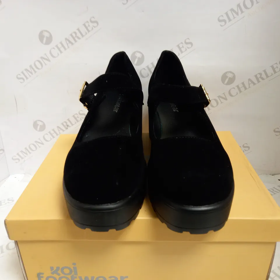 KOI VEGAN BUCKLE BLACK MARY JANES UK SIZE 9