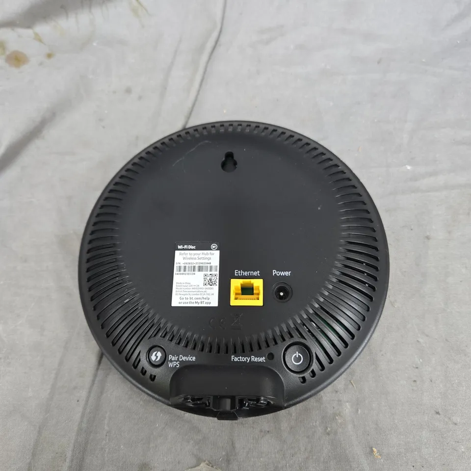 BT WI‑FI DISC – BLACK CIRCULAR NETWORK EXTENDER (WHOLE HOME WIFI)