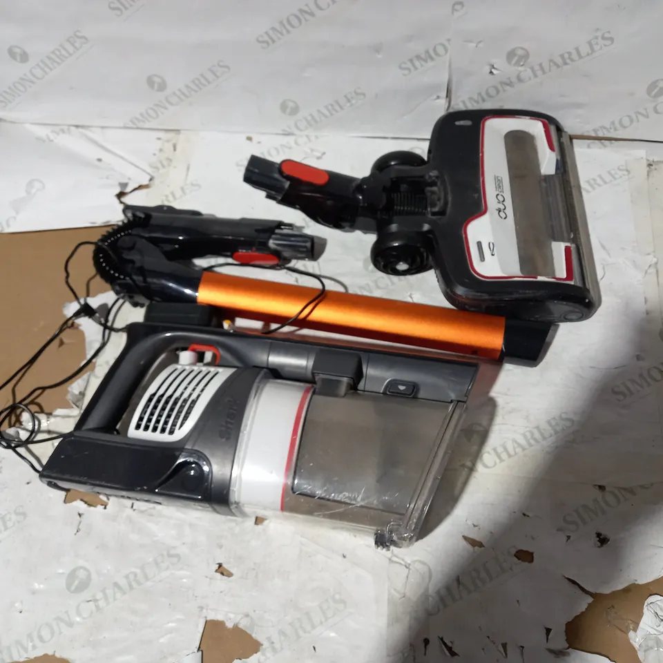 BOXED SHARK DUO CLEAN VACUUM CLEANER 