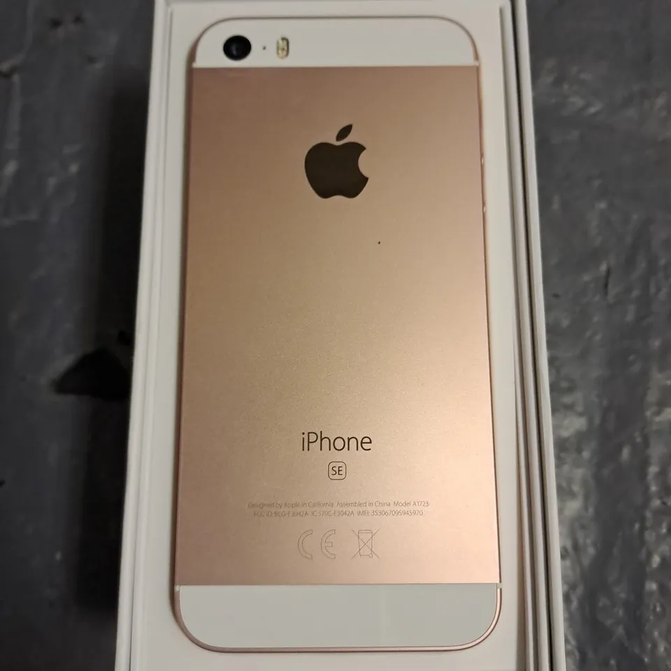 BOXED APPLE IPHONE SE 32GB IN ROSE GOLD