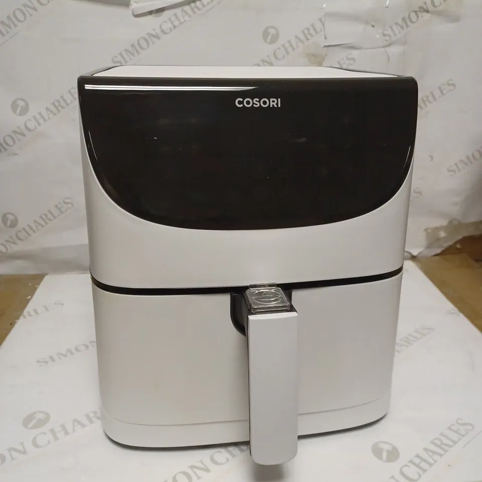COSORI AIR FRYER 1700W MAX XXL 5.5L DIGITAL TOUCHSCREEN - WHITE