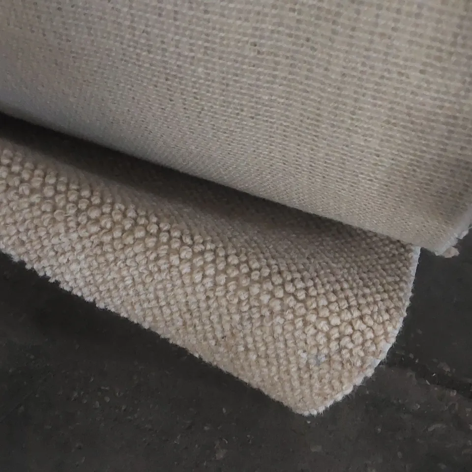 ROLL OF QUALITY DISCOVERY HERO CARPET - APPROXIMATELY 5 x 8.93m