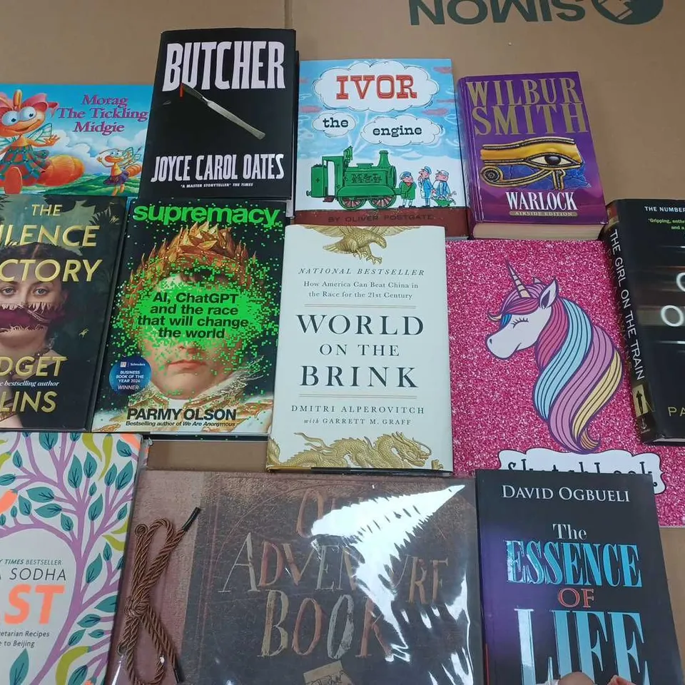 LARGE QUANTITY OF ASSORTED BOOK TO INCLUDE FICTION & NON FICTION - COLLECTION ONLY