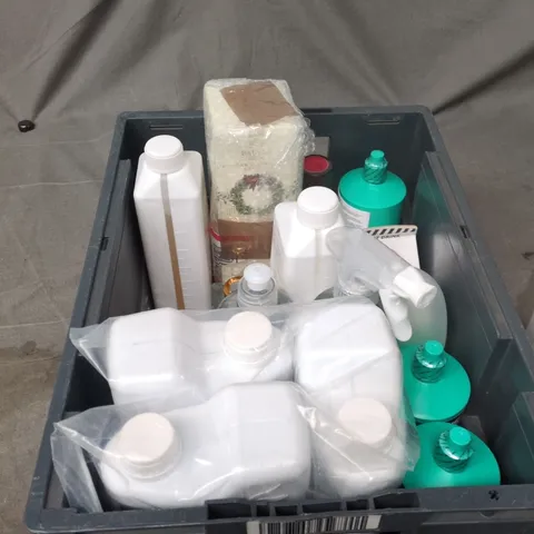 TOTE OF APPROXIMATELY 12 ASSORTED LIQUID ITEMS TO INCLUDE: REMOVE FLOOR CLEANER 