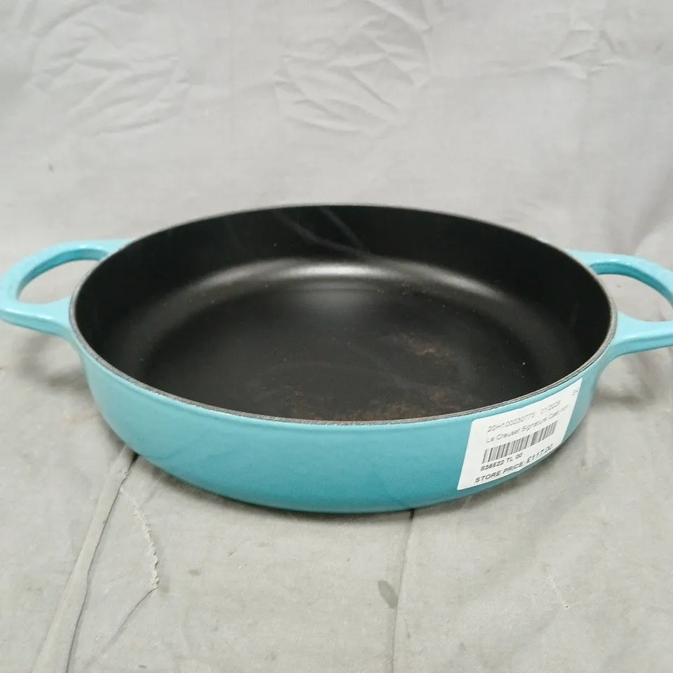 LE CREUSET SIGNATURE CAST IRON 28CM EVERYDAY PAN 